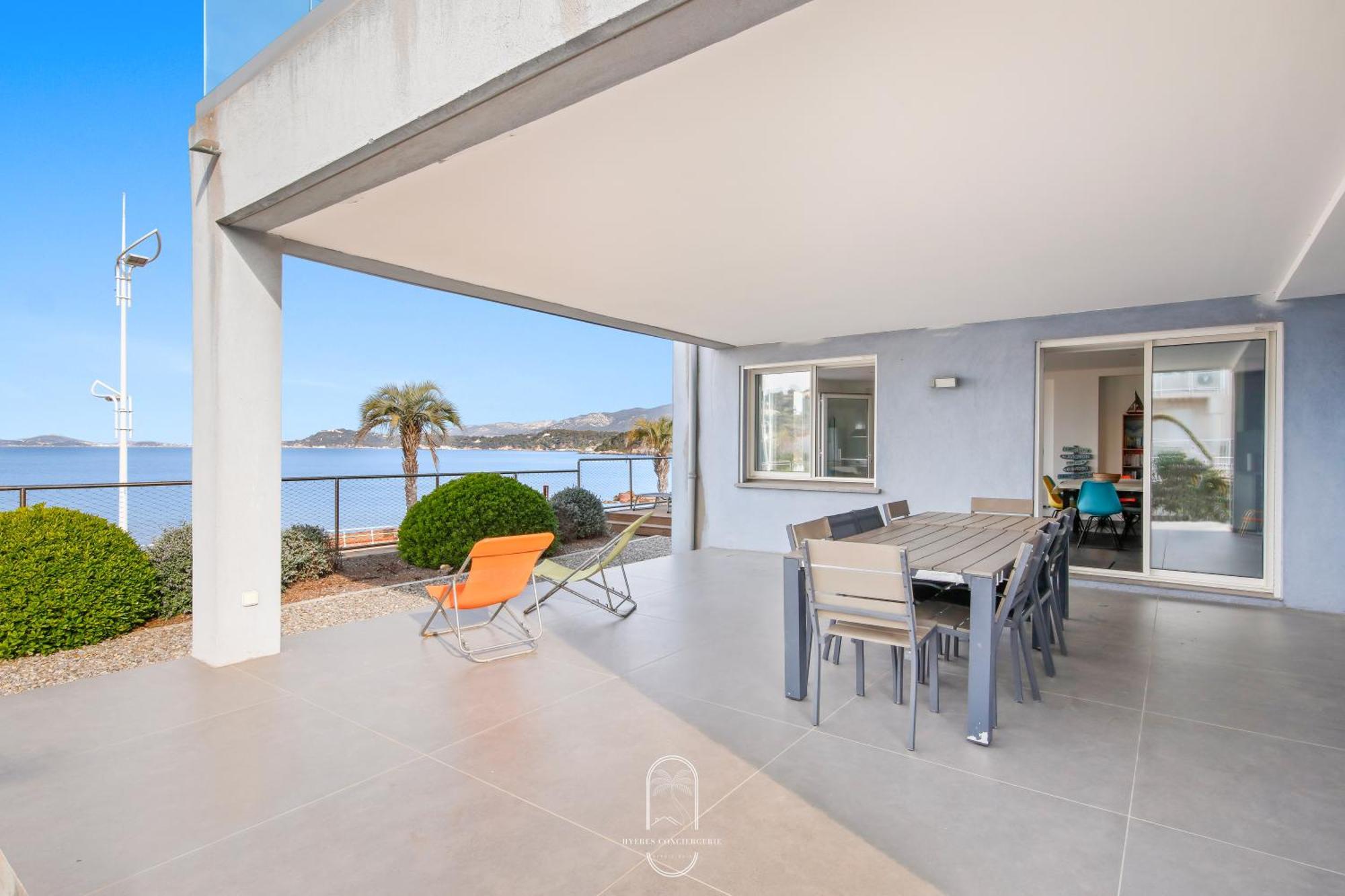 Villa Antoine Appartement Rdj Vue Mer Clim Wifi Parking Plage 50M La Garonne Le Pradet Kültér fotó