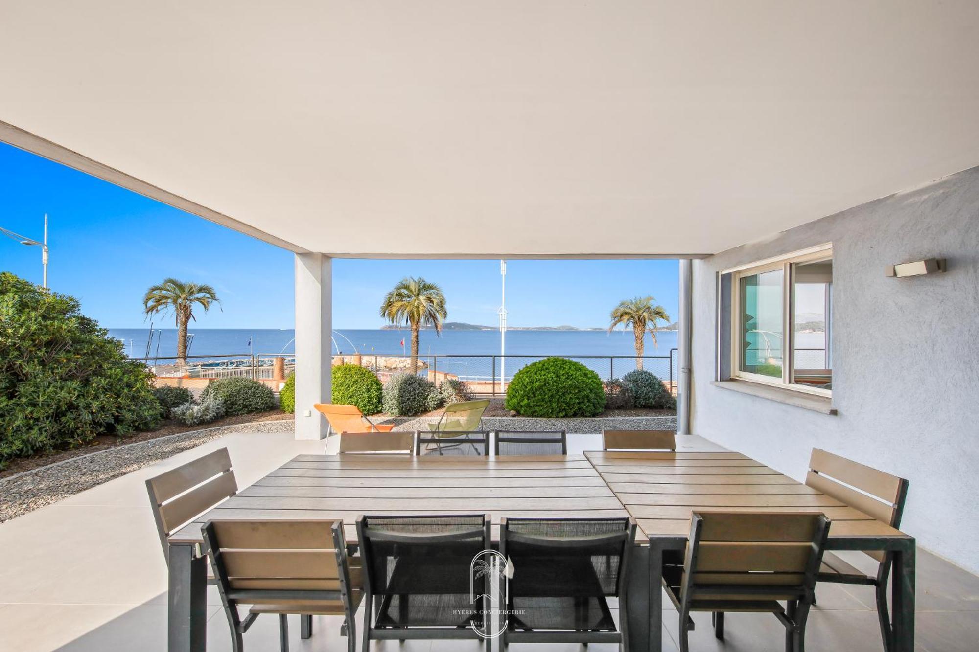 Villa Antoine Appartement Rdj Vue Mer Clim Wifi Parking Plage 50M La Garonne Le Pradet Kültér fotó
