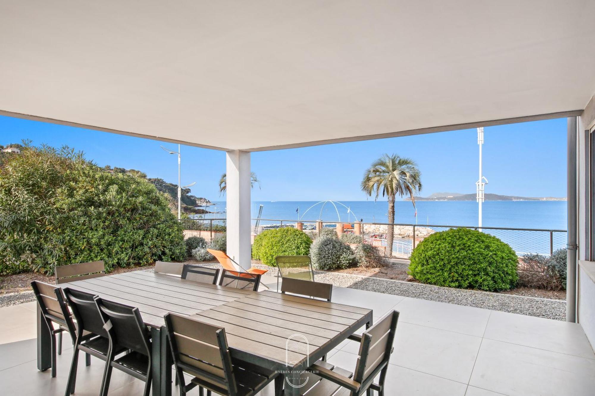 Villa Antoine Appartement Rdj Vue Mer Clim Wifi Parking Plage 50M La Garonne Le Pradet Kültér fotó
