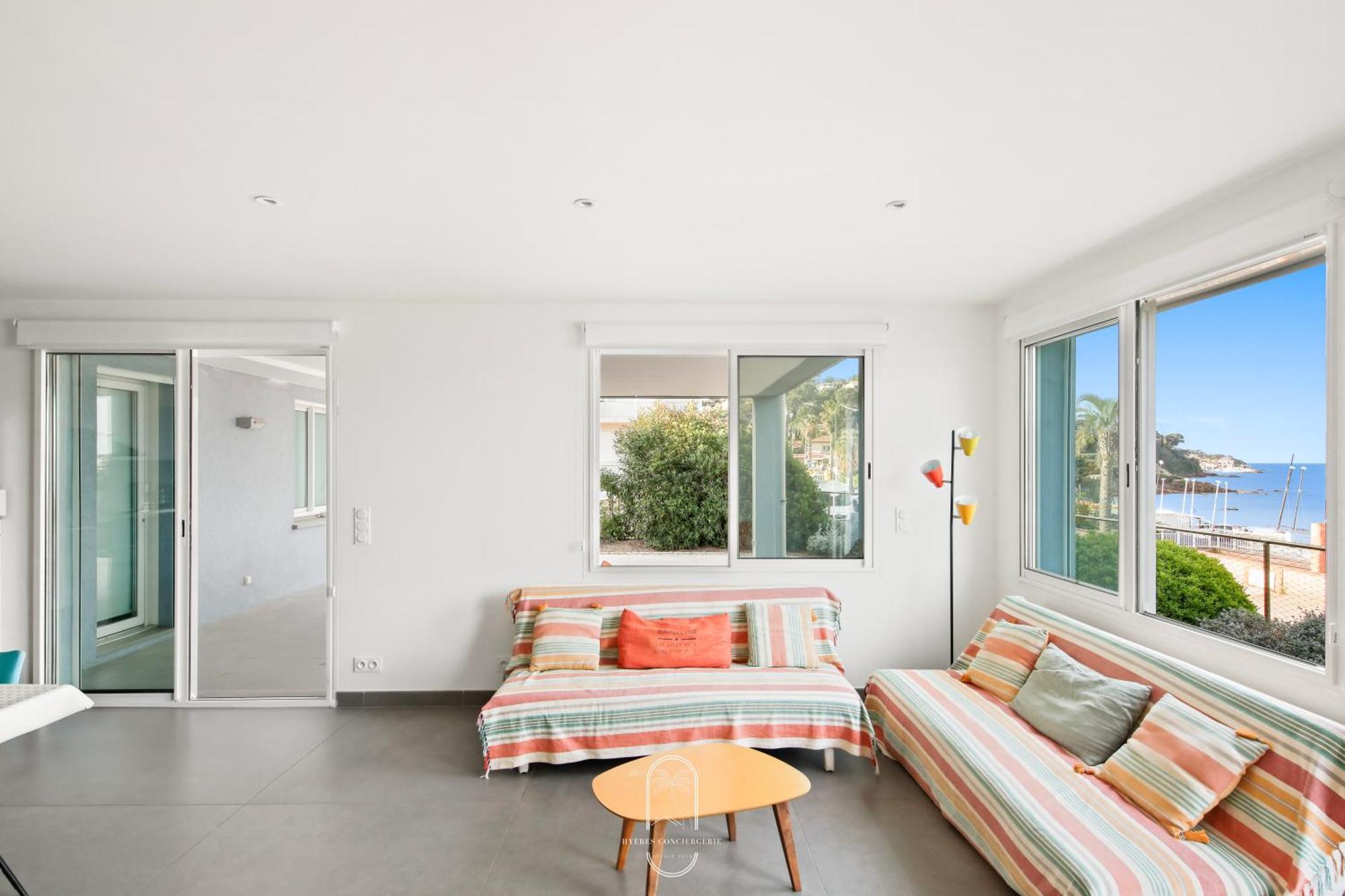 Villa Antoine Appartement Rdj Vue Mer Clim Wifi Parking Plage 50M La Garonne Le Pradet Kültér fotó