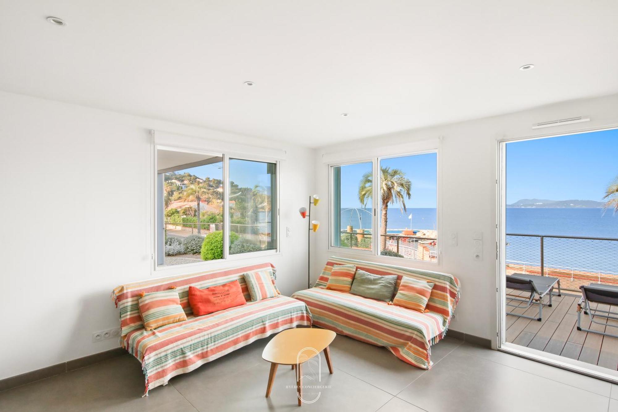 Villa Antoine Appartement Rdj Vue Mer Clim Wifi Parking Plage 50M La Garonne Le Pradet Kültér fotó